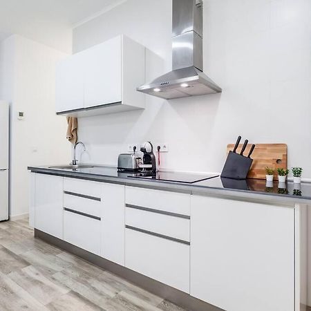 Apartamento Nuevo Cerca De La Playa Y Del Centro Valência Exterior foto